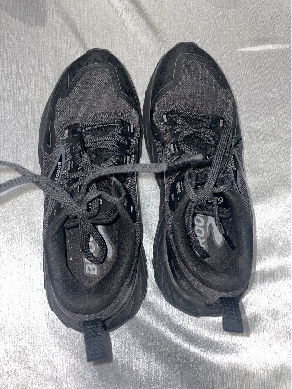 Brooks Cascadia 18 Womens Size 7.5 Black Athletic Trail Running Shoes Sneakers